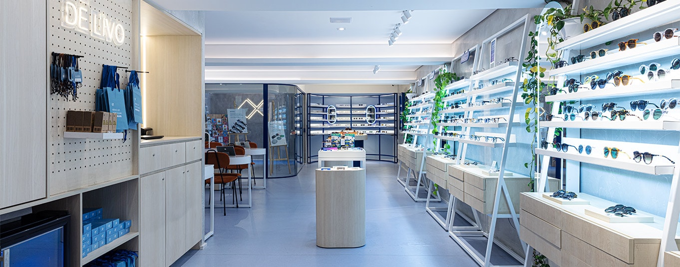 LIVO OSCAR FREIRE LIVO OSCAR FREIRE - São Paulo - São Paulo - (11) 3082-1020 | Seg - Sáb, 10h às 18h | Dom e Feriados 12h às 18h - Rua Oscar Freire - 1105 - - 55 - 119516029