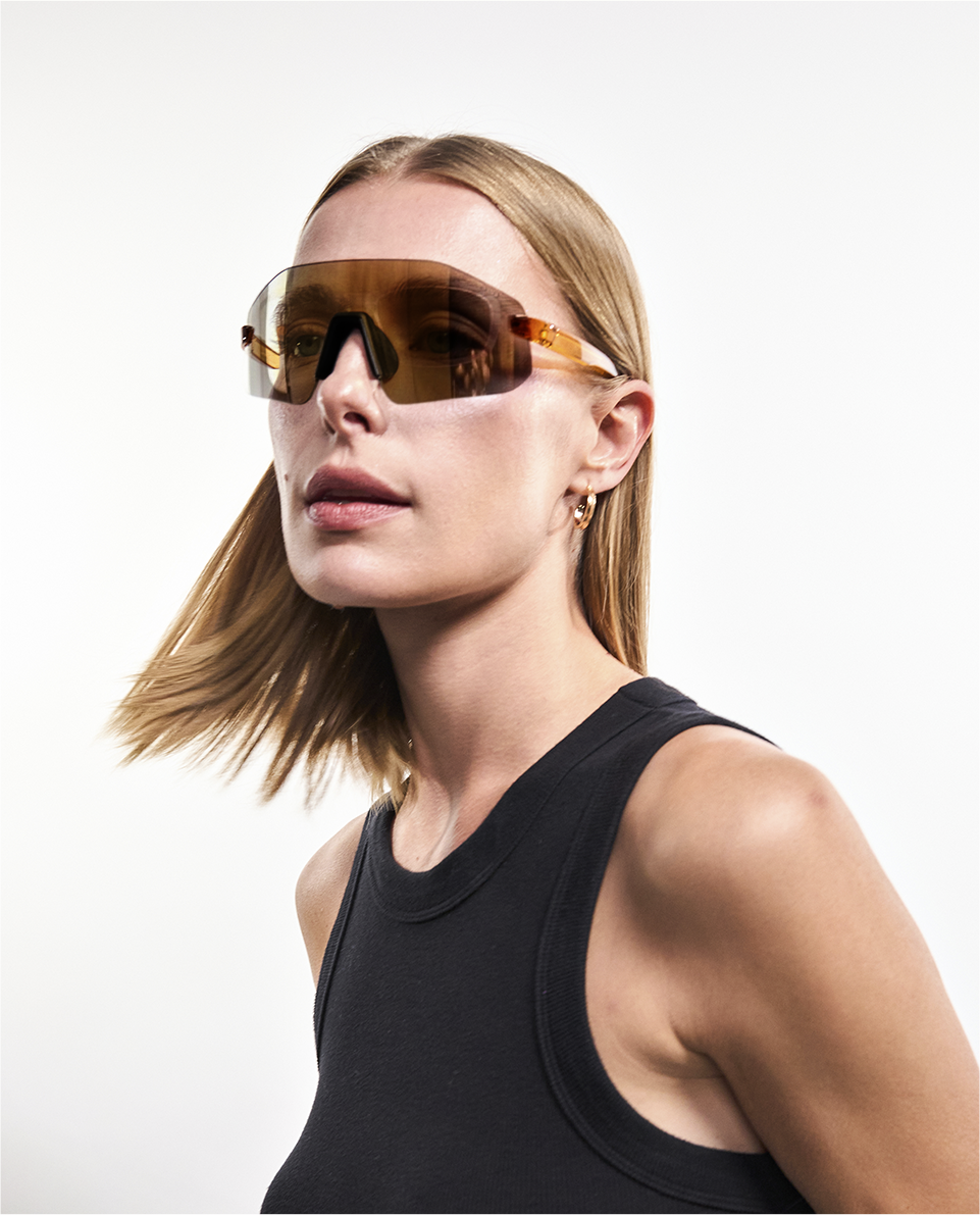 Lifestyle com modelo usando Vitória (substituir)